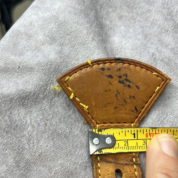 Louis Vuitton Montsouris Leather Vanchetta Buckle Piece n41 - Picture 6 of 7